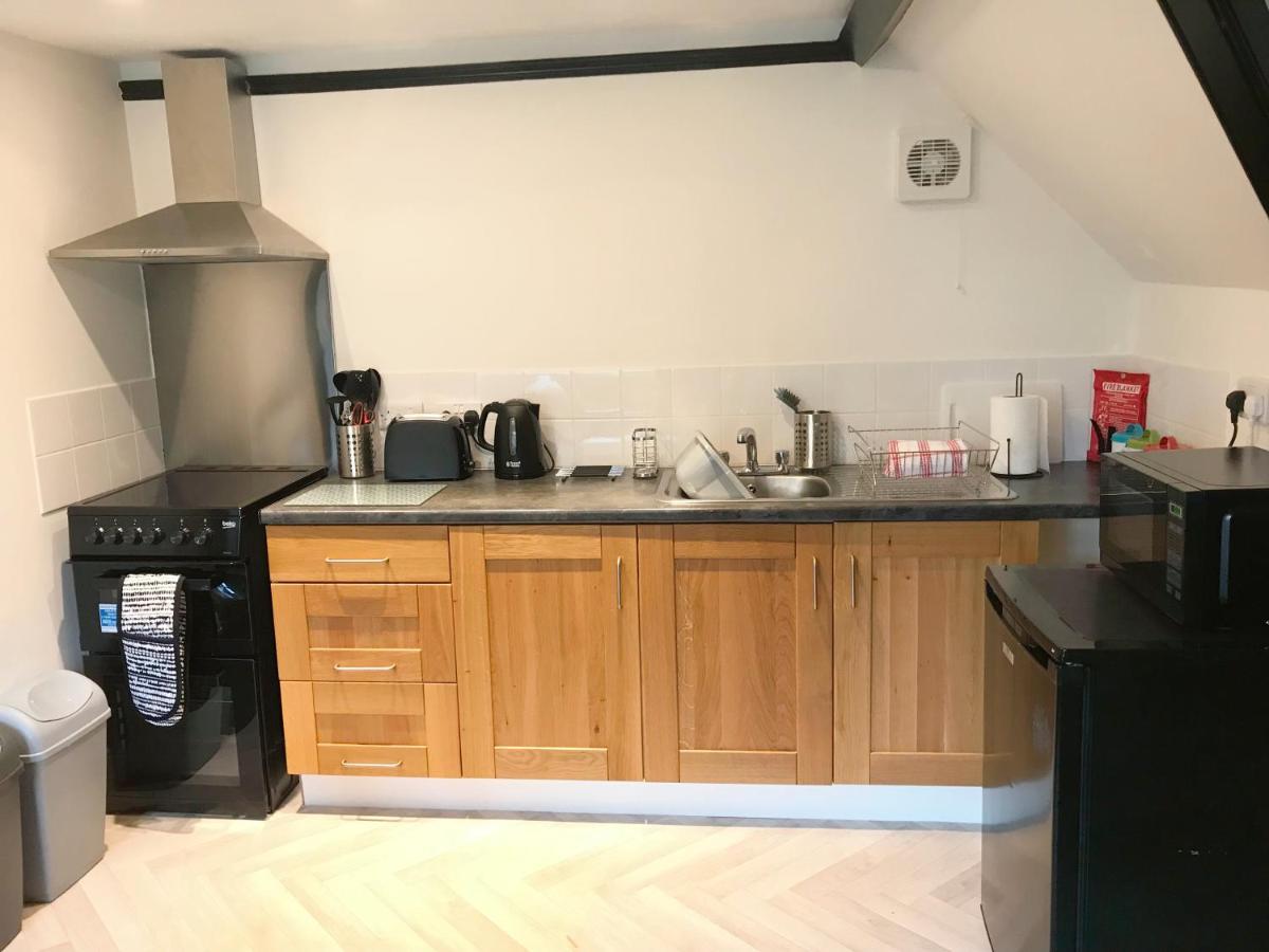The Beach Hut - 1 Bedroom Apartment Near The Beach Bournemouth Exterior foto